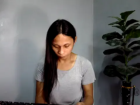 Priyajaanbaby – webcam model profile photo Image 7