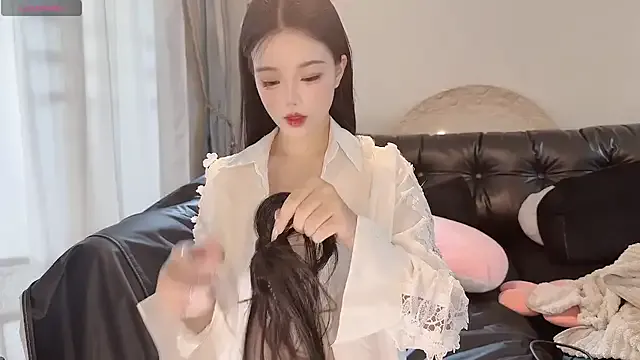 Nonchan_ – webcam model profile photo Image 3