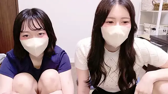 roouse – webcam model profile photo Image 11