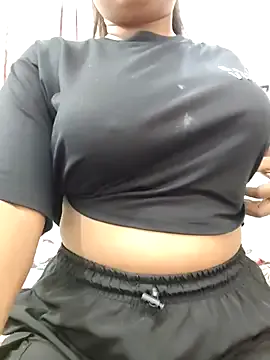 oxo_yuna_oxo – webcam model profile photo Image 13