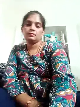 StellaFletcher – webcam model profile photo Image 3