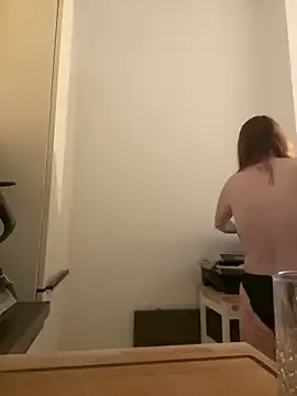 Queen_sofiyaa – webcam model profile photo Image 10