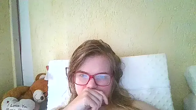 oxo_yuna_oxo – webcam model profile photo Image 12