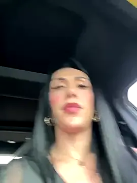 roouse – webcam model profile photo Image 15