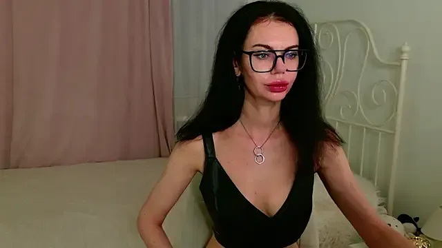 oxo_yuna_oxo – webcam model profile photo Image 2