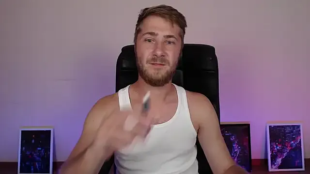 TeenNPlay – webcam model profile photo Image 4