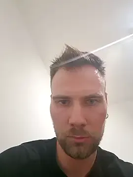 Yui-Ch – webcam model profile photo Image 15