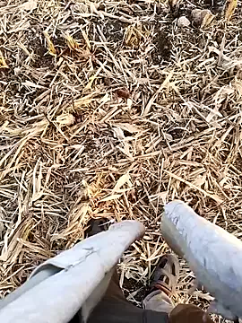 roouse – webcam model profile photo Image 16