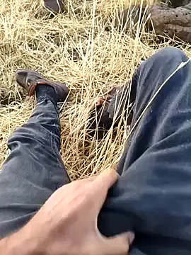 roouse – webcam model profile photo Image 8