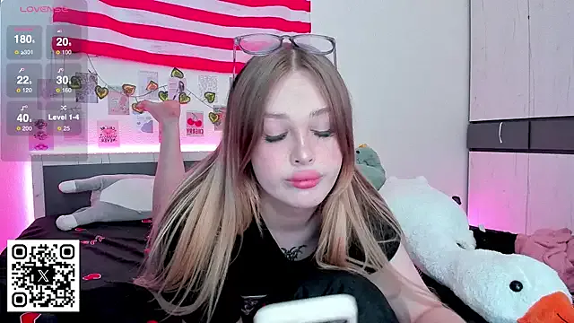 NANA_7 – webcam model profile photo Image 12