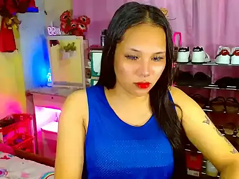 oxo_yuna_oxo – webcam model profile photo Image 13