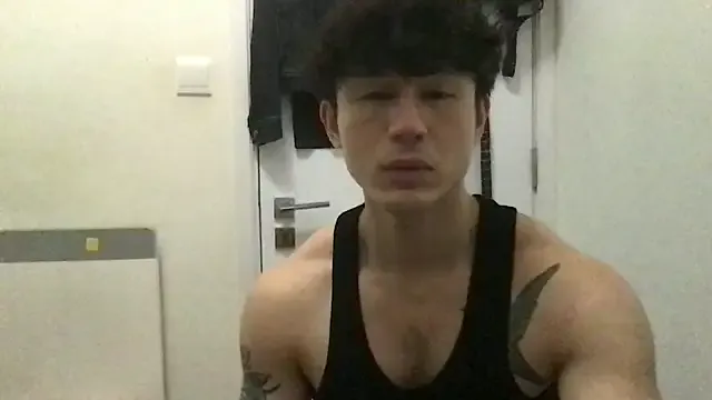 Yo155 – webcam model profile photo Image 14