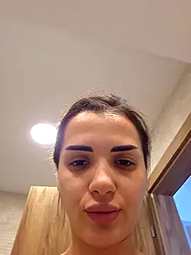 V-Hot-Sweti – webcam model profile photo Image 17