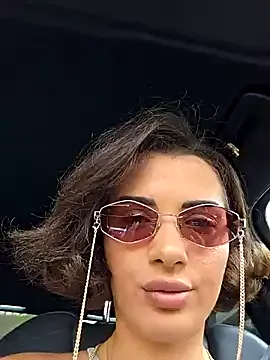 V-Hot-Sweti – webcam model profile photo Image 3