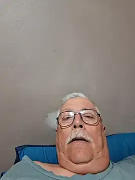 maataaan – webcam model profile photo Image 12