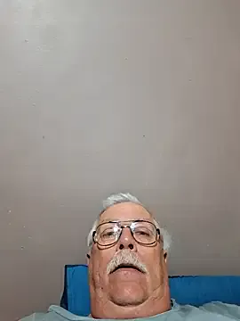 maataaan – webcam model profile photo Image 15