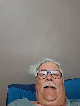 maataaan – webcam model profile photo Image 4