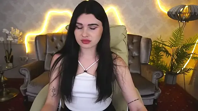 oxo_yuna_oxo – webcam model profile photo Image 5