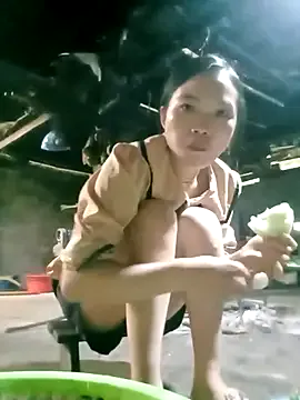 oxo_yuna_oxo – webcam model profile photo Image 5