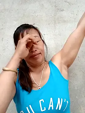 oxo_yuna_oxo – webcam model profile photo Image 12