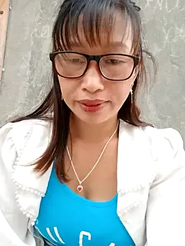 oxo_yuna_oxo – webcam model profile photo Image 14