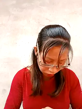 oxo_yuna_oxo – webcam model profile photo Image 5