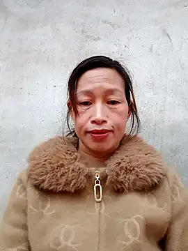 oxo_yuna_oxo – webcam model profile photo Image 8