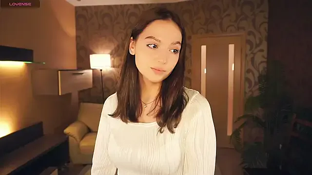 oxo_yuna_oxo – webcam model profile photo Image 3