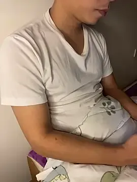 PumaShyXD – webcam model profile photo Image 2