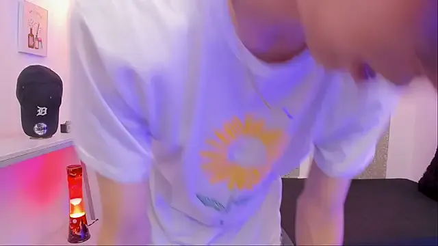 oxo_yuna_oxo – webcam model profile photo Image 18