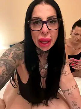 Mia--meow – webcam model profile photo Image 19