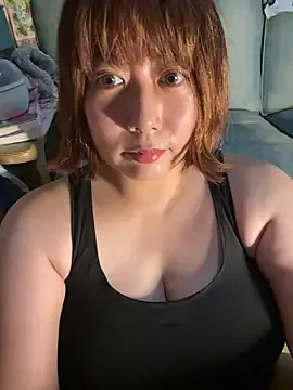 Awesomelusty – webcam model profile photo Image 7