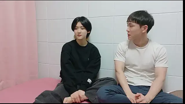 riya190 – webcam model profile photo Image 6