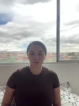 AlisonHale – webcam model profile photo Image 14