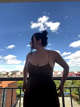 AlisonHale – webcam model profile photo Image 5