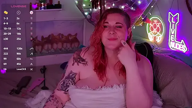 oxo_yuna_oxo – webcam model profile photo Image 10