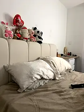 seraphine23 – webcam model profile photo Image 17