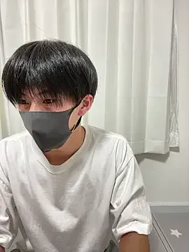 Yui-Ch – webcam model profile photo Image 15