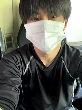 Yui-Ch – webcam model profile photo Image 5