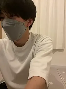 Yui-Ch – webcam model profile photo Image 7