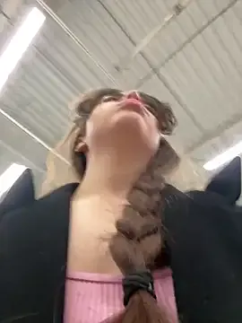 Simone_Miller – webcam model profile photo Image 14