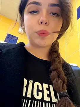 Simone_Miller – webcam model profile photo Image 15