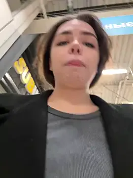 Simone_Miller – webcam model profile photo Image 17