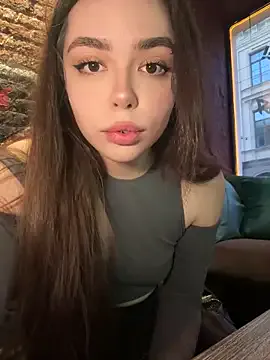 Simone_Miller – webcam model profile photo Image 2