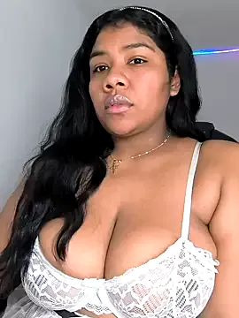 divavirtual11 – webcam model profile photo Image 3