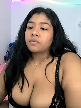 divavirtual11 – webcam model profile photo Image 5