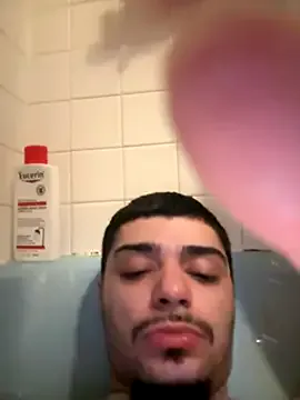 maataaan – webcam model profile photo Image 17