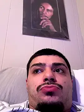 maataaan – webcam model profile photo Image 8