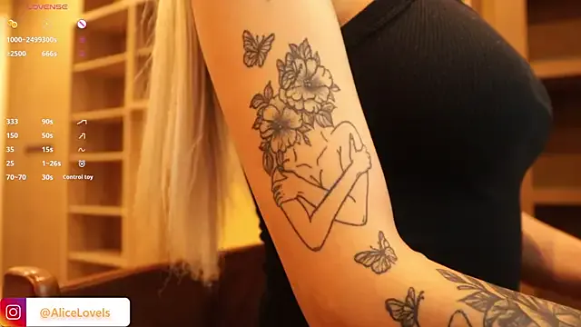 PumaShyXD – webcam model profile photo Image 11