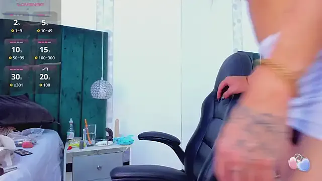 NANA_7 – webcam model profile photo Image 10